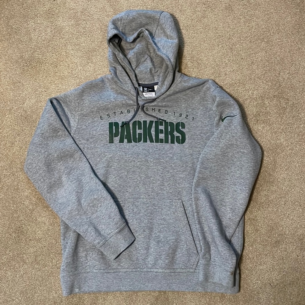 Green Bay Packers hoodie. Size large. Lightly worn.